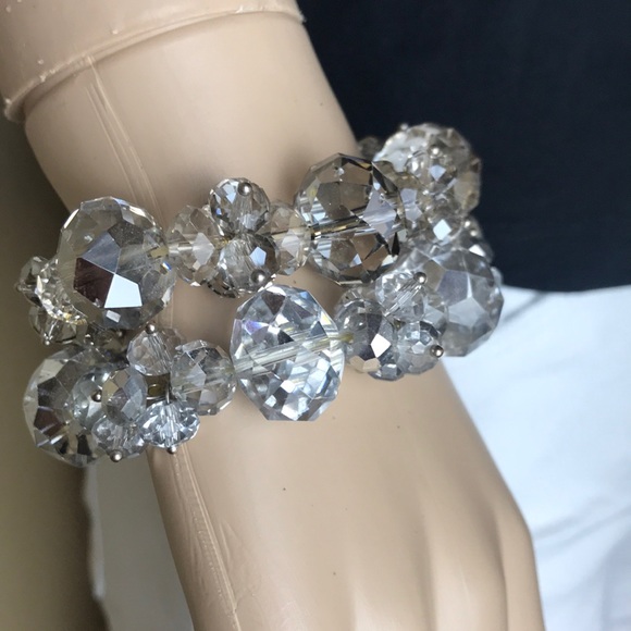 Bracelets - Picture 1 of 9